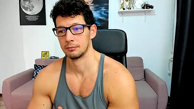 Snapshot of BrutusK08 chatting on 12-05-25, 07:28 BrutusK08 online show from 12-05-25, 07:28