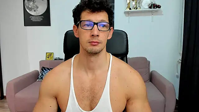 Snapshot of BrutusK08 chatting on 12-15-25, 07:45 BrutusK08 online show from 12-15-25, 07:45