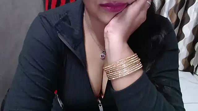 Snapshot of Kaur_Jannat chatting on 12-09-24, 05:52 Kaur Jannat online show from 12-09-24, 05:52