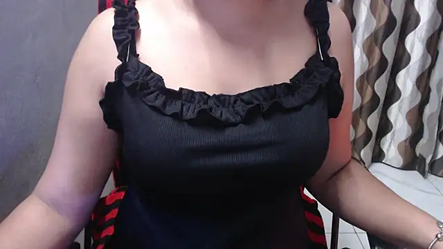 Snapshot of Kaur_Jannat chatting on 01-09-25, 09:05 Kaur Jannat online show from 01-09-25, 09:05