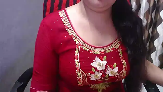 Snapshot of Kaur_Jannat chatting on 01-21-25, 08:54 Kaur Jannat online show from 01-21-25, 08:54