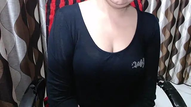 Snapshot of Kaur_Jannat chatting on 02-10-25, 08:42 Kaur Jannat online show from 02-10-25, 08:42