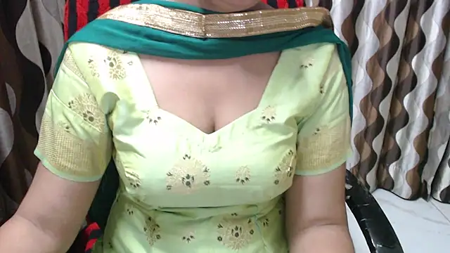 Snapshot of Kaur_Jannat chatting on 02-22-25, 09:59 Kaur Jannat online show from 02-22-25, 09:59