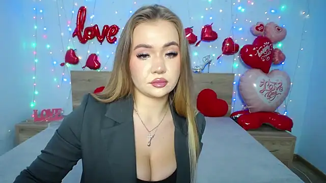StacyYellig online show from 02-17-25, 03:09