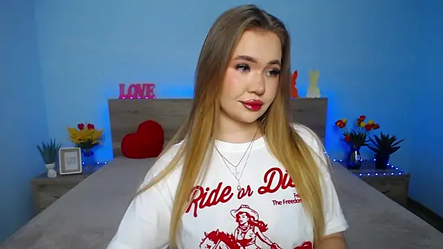 StacyYellig online show from 03-11-25, 02:10