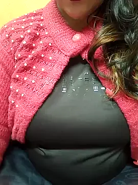 Snapshot of CUTE_SOPHIA- chatting on 01-01-25, 06:49 CUTE SOPHIA- online show from 01-01-25, 06:49