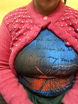 Snapshot of CUTE_SOPHIA- chatting on 01-03-25, 06:03 CUTE SOPHIA- online show from 01-03-25, 06:03