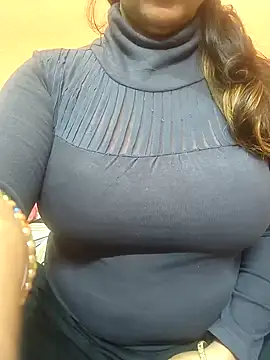 Snapshot of CUTE_SOPHIA- chatting on 01-05-25, 05:51 CUTE SOPHIA- online show from 01-05-25, 05:51