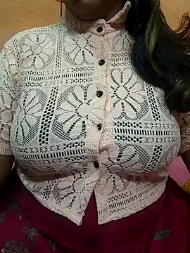 Snapshot of CUTE_SOPHIA- chatting on 01-31-25, 07:18 CUTE SOPHIA- online show from 01-31-25, 07:18