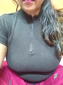 Snapshot of CUTE_SOPHIA- chatting on 02-08-25, 10:08 CUTE SOPHIA- online show from 02-08-25, 10:08