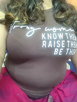 Snapshot of CUTE_SOPHIA- chatting on 02-21-25, 01:00 CUTE SOPHIA- online show from 02-21-25, 01:00