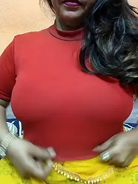 Snapshot of CUTE_SOPHIA- chatting on 03-01-25, 09:04 CUTE SOPHIA- online show from 03-01-25, 09:04