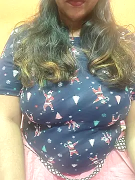 Snapshot of CUTE_SOPHIA- chatting on 03-13-25, 08:32 CUTE SOPHIA- online show from 03-13-25, 08:32