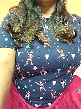 Snapshot of CUTE_SOPHIA- chatting on 03-19-25, 08:00 CUTE SOPHIA- online show from 03-19-25, 08:00