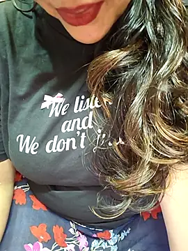 Snapshot of CUTE_SOPHIA- chatting on 09-25-25, 07:39 CUTE SOPHIA- online show from 09-25-25, 07:39