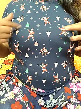 Snapshot of CUTE_SOPHIA- chatting on 10-10-25, 01:15 CUTE SOPHIA- online show from 10-10-25, 01:15