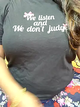 Snapshot of CUTE_SOPHIA- chatting on 10-12-25, 09:14 CUTE SOPHIA- online show from 10-12-25, 09:14