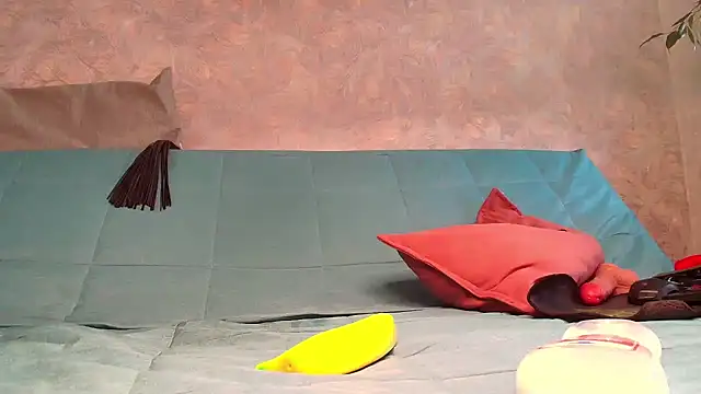 LonelyFlower online show from 01-14-25, 07:27