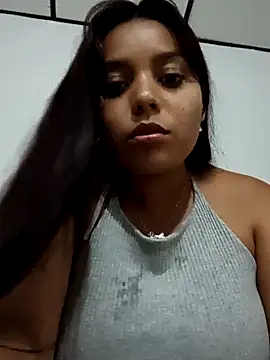 stefanie010 online show from 12-20-24, 10:54