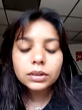 stefanie010 online show from 01-20-25, 08:18