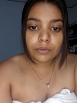 stefanie010 online show from 09-08-25, 07:13