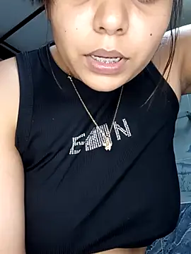 stefanie010 online show from 09-09-25, 04:17