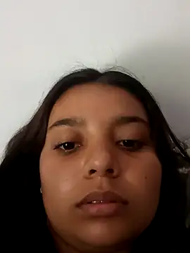 stefanie010 online show from 04-12-26, 06:02