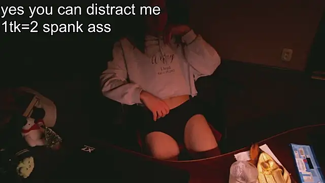 izilizi 23 online show from 12-19-24, 06:01