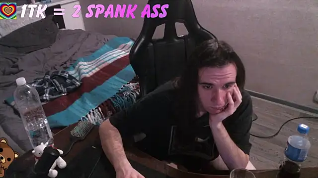 izilizi 23 online show from 11-18-25, 06:56