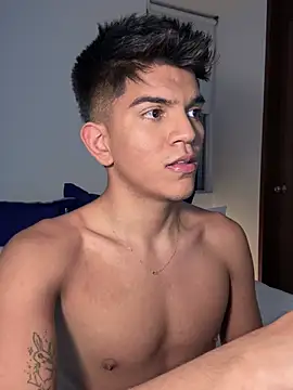 santiago 01 online show from 01-25-25, 04:02