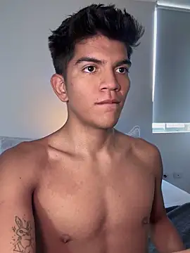 santiago 01 online show from 02-09-25, 04:18