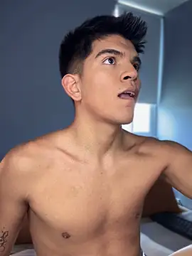 santiago 01 online show from 09-08-25, 07:57