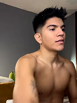 santiago 01 online show from 11-11-25, 11:49