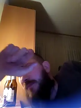 Snapshot of Klinsch chatting on 02-23-26, 09:12 Klinsch online show from 02-23-26, 09:12