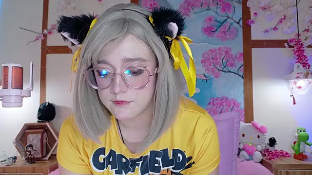 NaomiShimizu online show from 03-04-25, 12:29