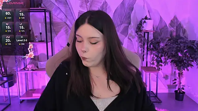 CoralineKeyns online show from 09-12-25, 08:14