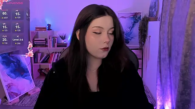 CoralineKeyns online show from 10-05-25, 05:17