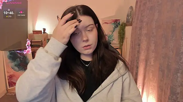 CoralineKeyns online show from 10-22-25, 05:19