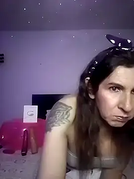 Cameron puppy online show from 10-03-25, 11:46