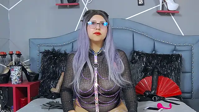 Snapshot of Evangeline chatting on 02-17-25, 11:09 Evangeline online show from 02-17-25, 11:09