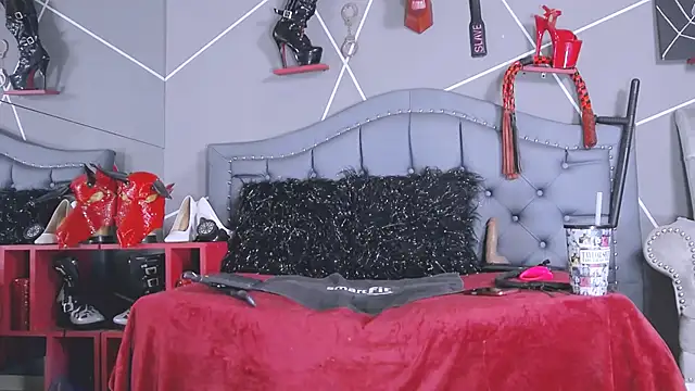 Evangeline online show from 01-05-26, 10:57