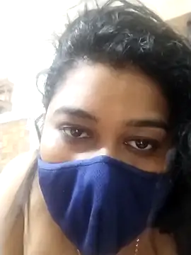 Snapshot of indianlisa5 chatting on 09-12-25, 10:32 indianlisa5 online show from 09-12-25, 10:32