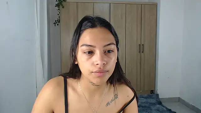 fairylatin222 online show from 02-21-25, 10:39