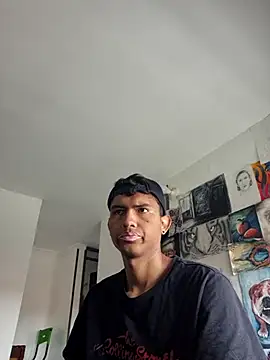 Snapshot of xrobXstax chatting on 10-02-25, 02:24 xrobXstax online show from 10-02-25, 02:24