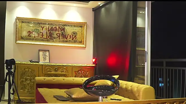 dantecoppolaa  online show from 01-14-26, 12:27