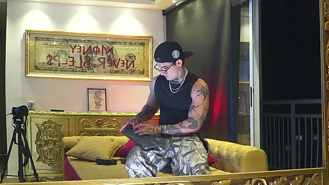 dantecoppolaa  online show from 03-05-26, 11:56