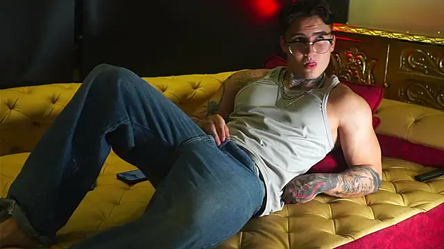 dantecoppolaa  online show from 03-26-26, 11:43