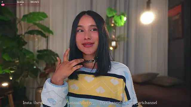 Miss beee online show from 11-15-25, 01:03