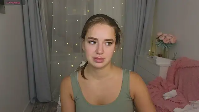 LovelyJessie online show from 03-17-25, 01:50