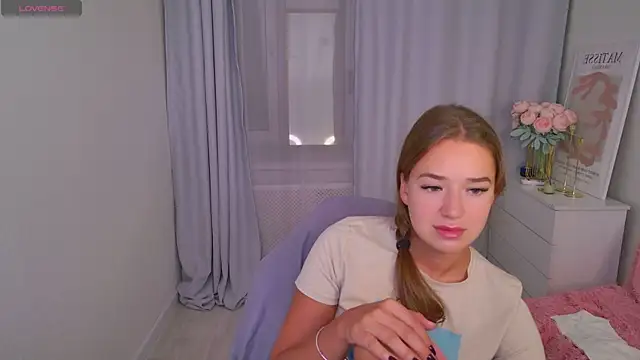 LovelyJessie online show from 09-17-25, 03:24